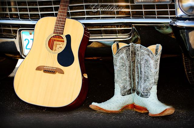 15 Country Songs To Run To