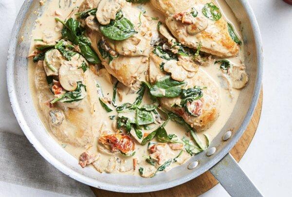 Creamy Chicken in Tuscan-style Sauce with Spinach and Mushrooms